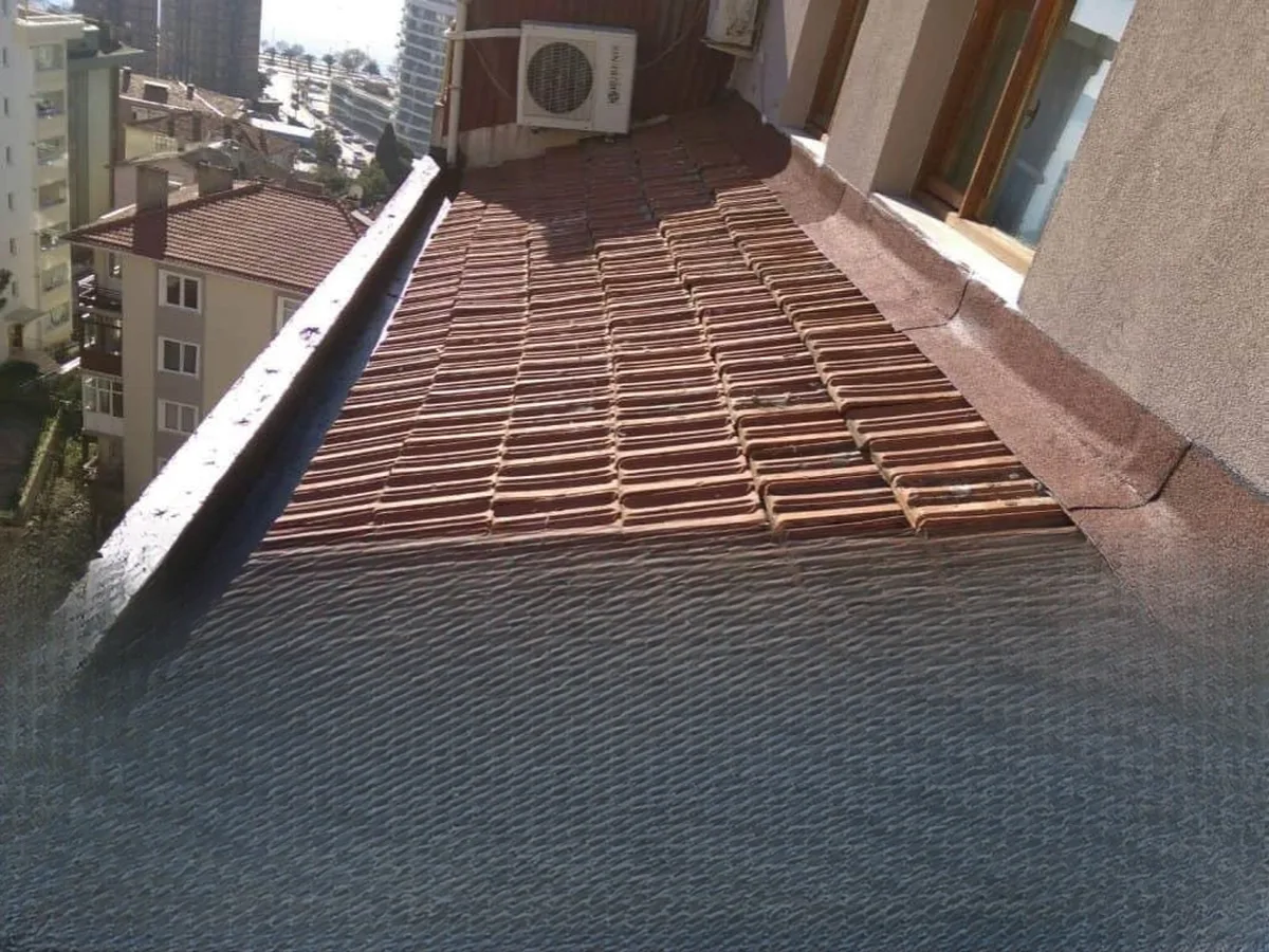 Kartal Demirli Apt. Kiremit Aktarma Su Yalıtımı — fotoğraf 5