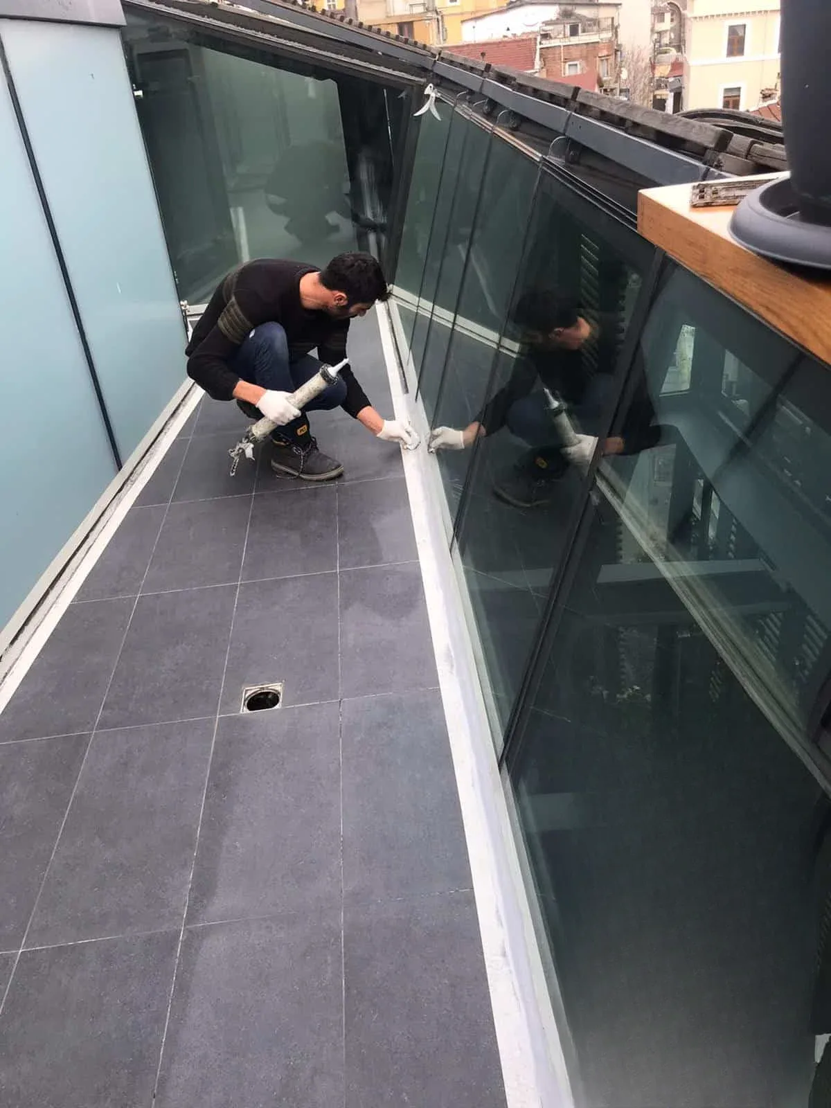 Galata Balkon Fayans Üzeri Şeffaf Su Yalıtımı — fotoğraf 5