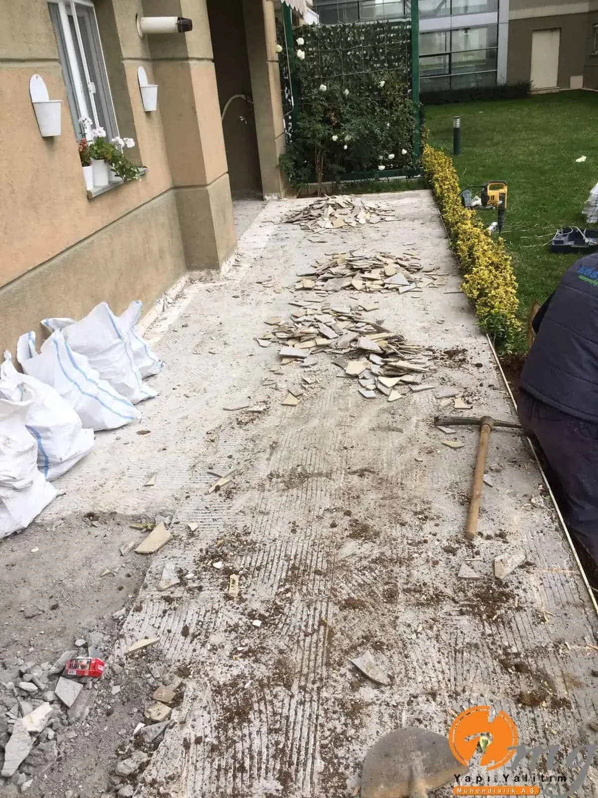 Pendik Dumankaya Sitesi Perde ve Fayans Üstü Su Yalıtımı — fotoğraf 4