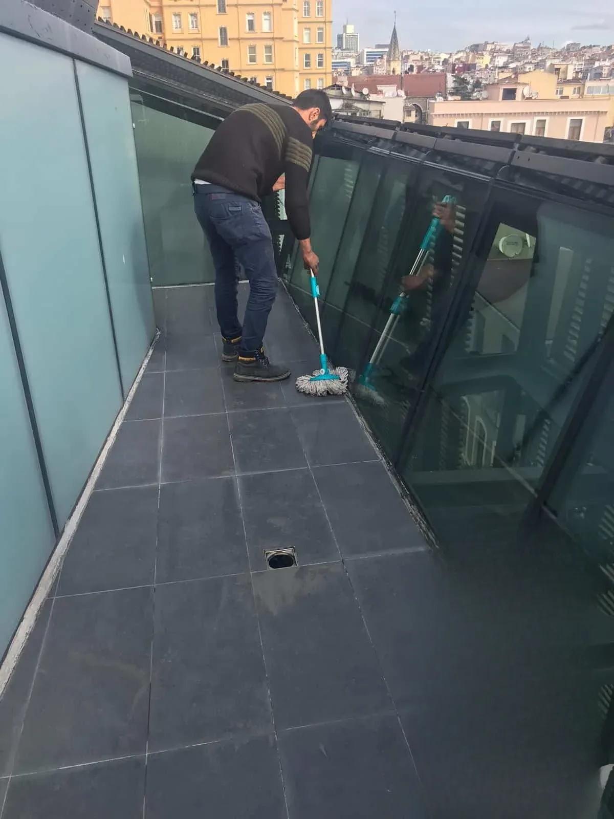 Galata Balkon Fayans Üzeri Şeffaf Su Yalıtımı — fotoğraf 2