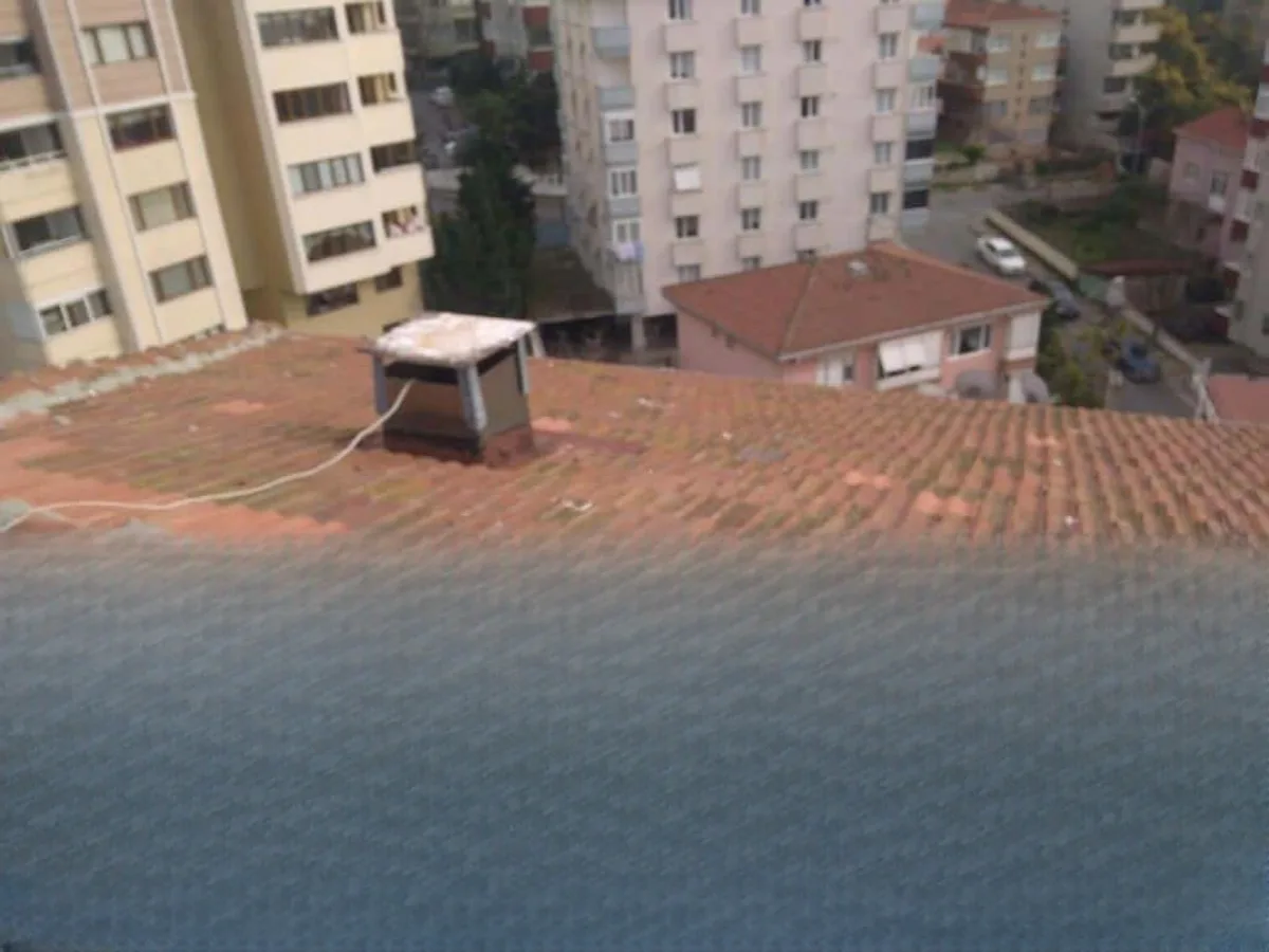 Kartal Demirli Apt. Kiremit Aktarma Su Yalıtımı — fotoğraf 2