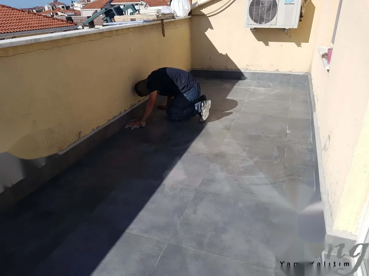 Küçükyalı Teras Fayans Üzeri Şeffaf Su Yalıtımı — fotoğraf 6