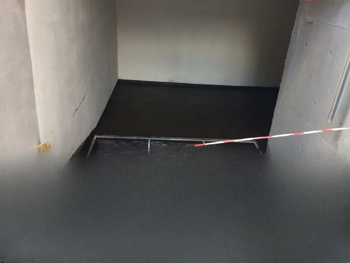 Dudullu Elbak Makina Teras Otopark Girişi Su Yalıtımı — fotoğraf 5