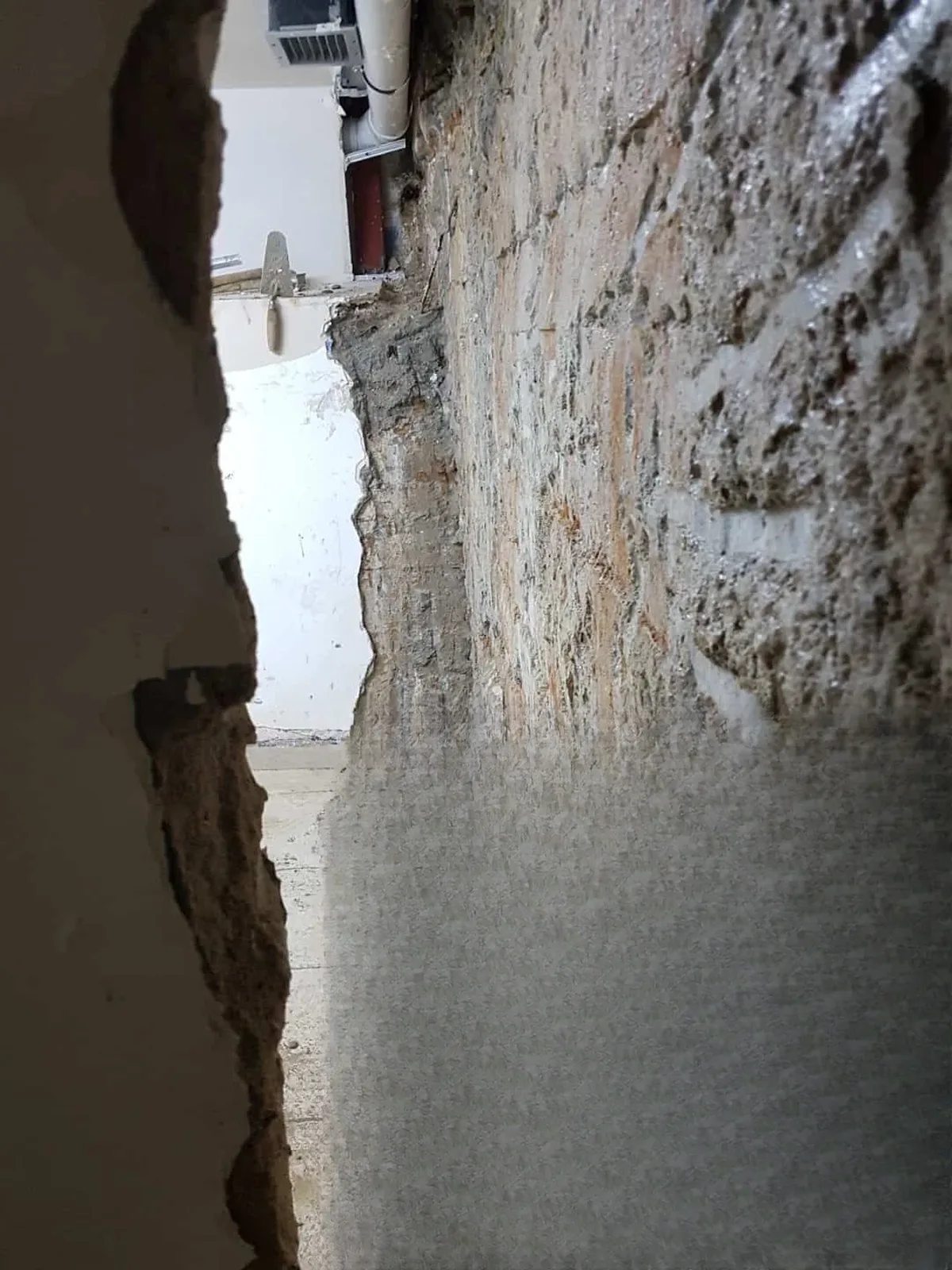 Yön Koleji Bodrum Negatif Kristalize Su Yalıtım Su Yalıtımı — fotoğraf 4