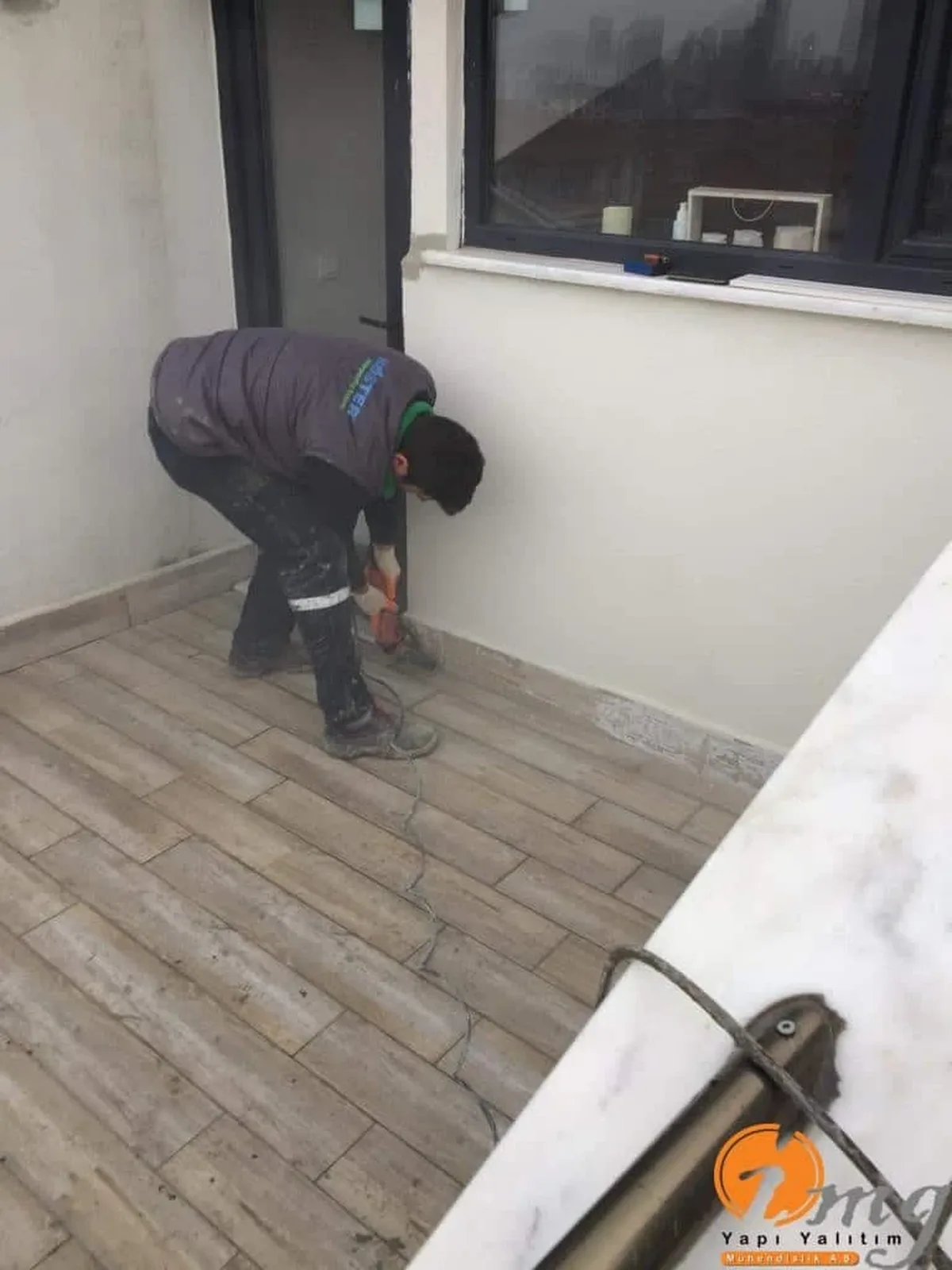 Göztepe Balkon Fayans Üzeri Poliüretan Su Yalıtım Su Yalıtımı — fotoğraf 4