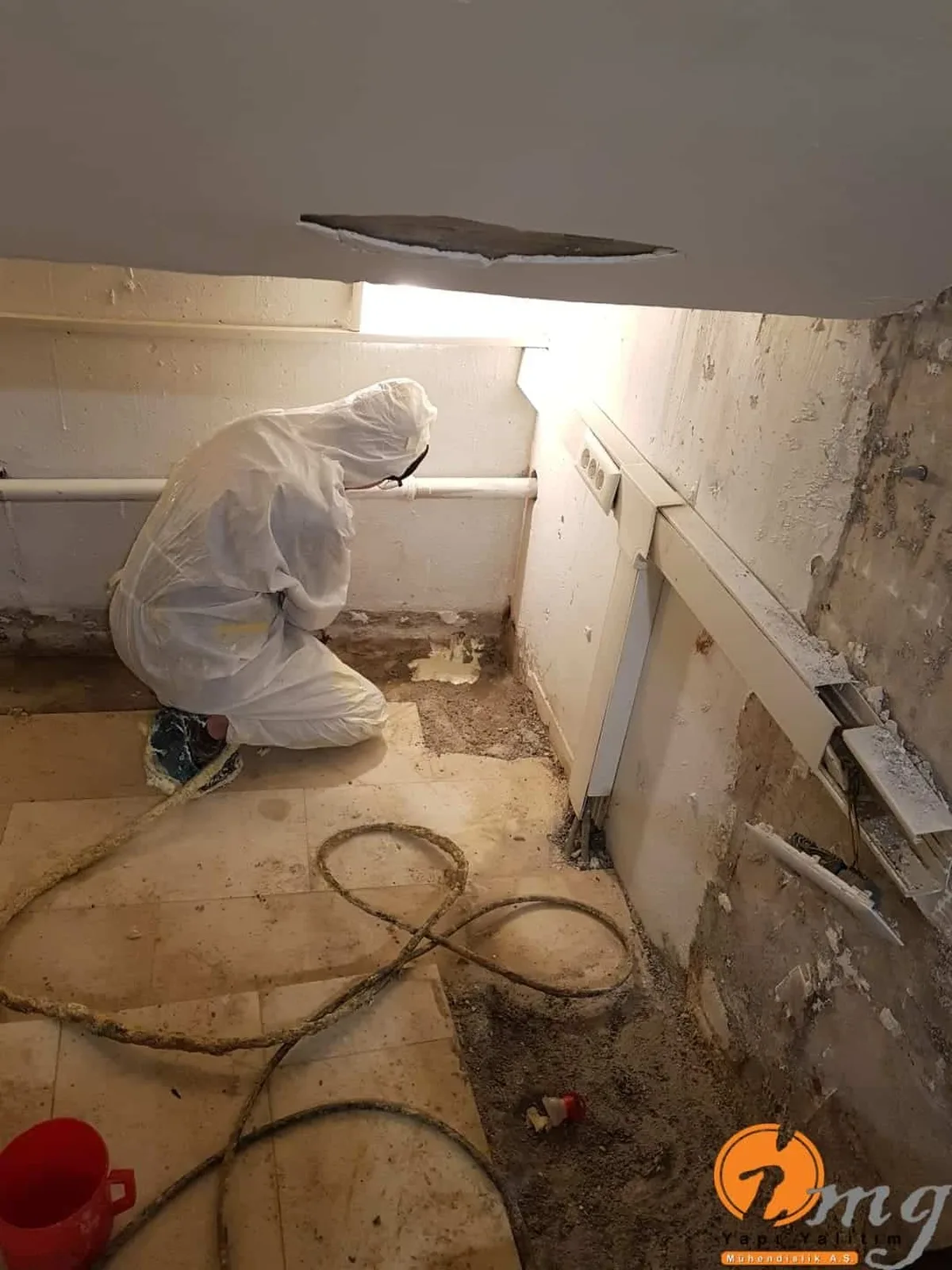 Üsküdar Dent Smile Bodrum Kat Negait Kristalize Su Yalıtımı — fotoğraf 7