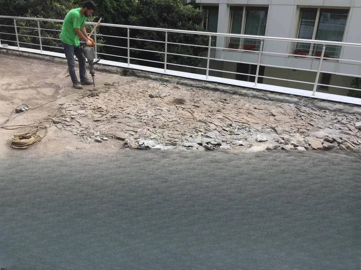 İstinye Otopark Üstü Sürme Su Yalıtımı — fotoğraf 2