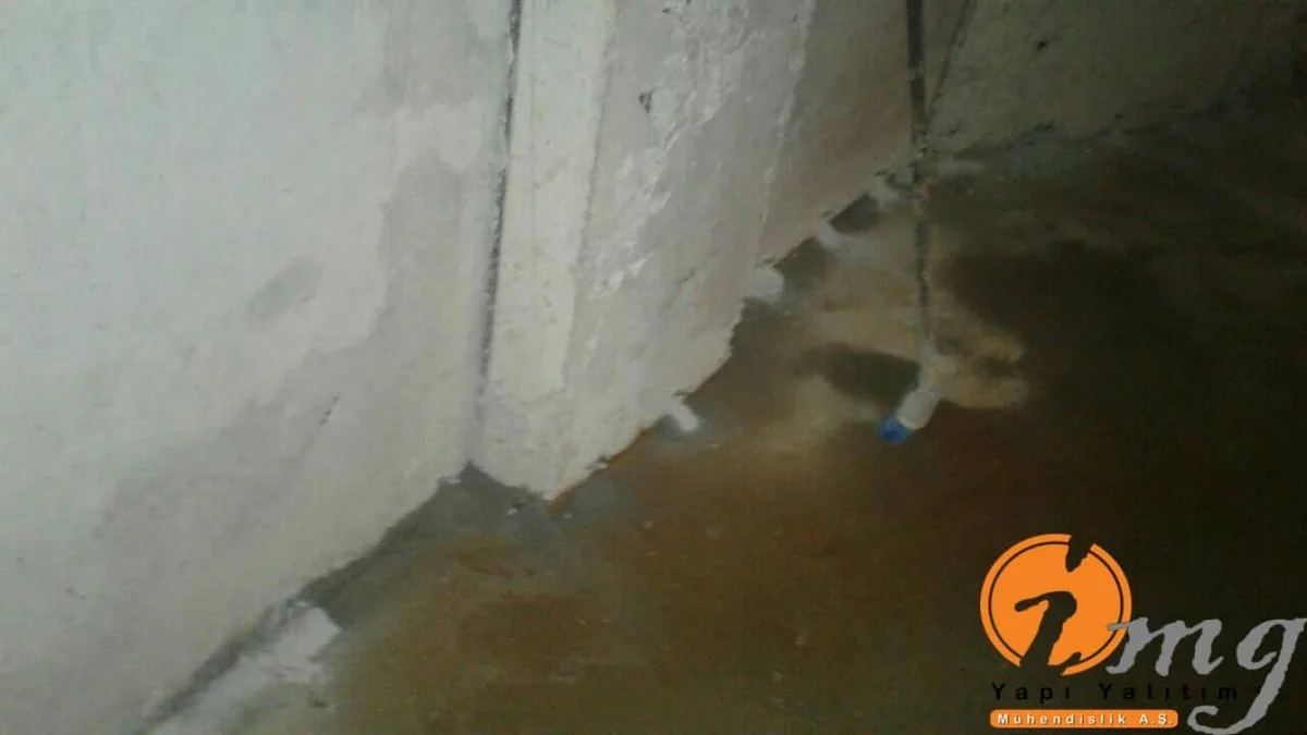 Yakacık Otopark İçi Soğuk Derz Enjeksiyon Su Yalıtımı — fotoğraf 2