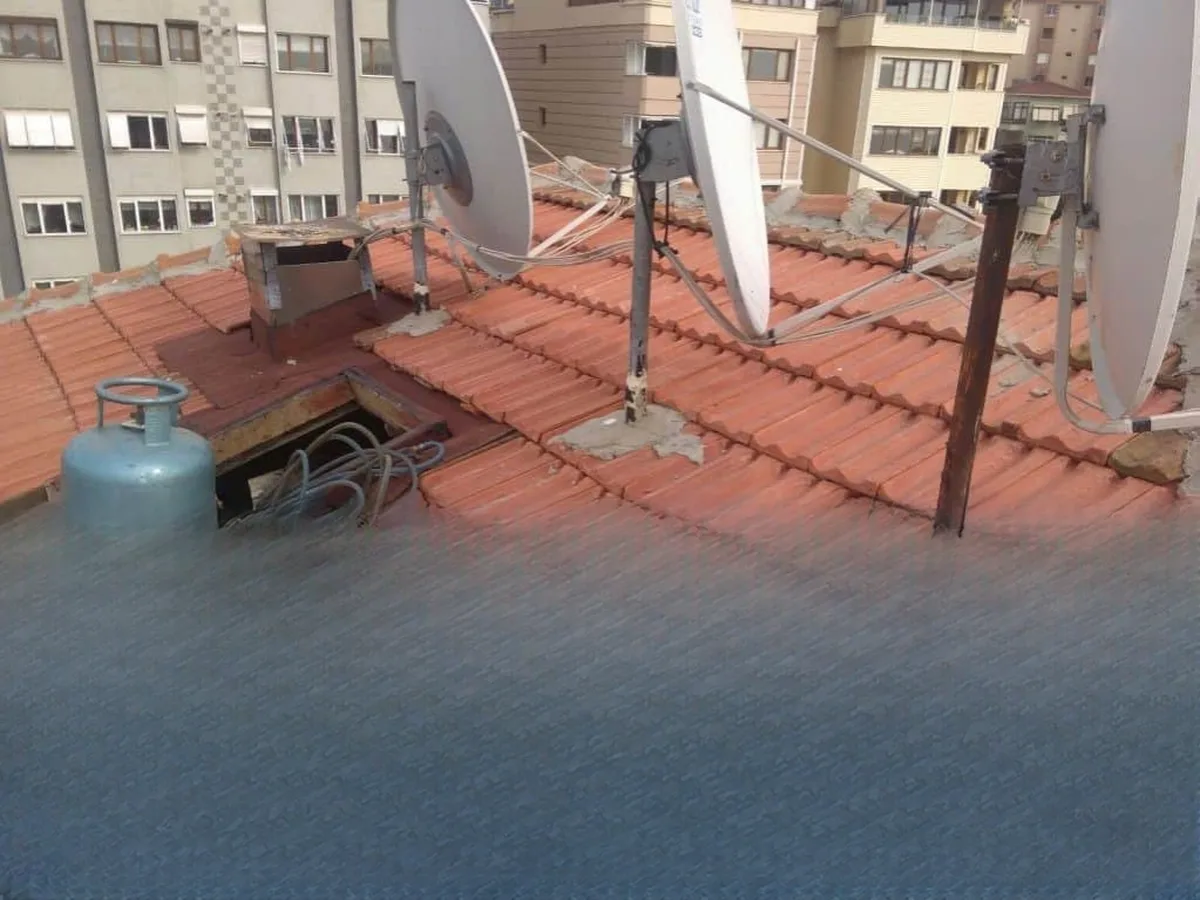 Kartal Demirli Apt. Kiremit Aktarma Su Yalıtımı — fotoğraf 8