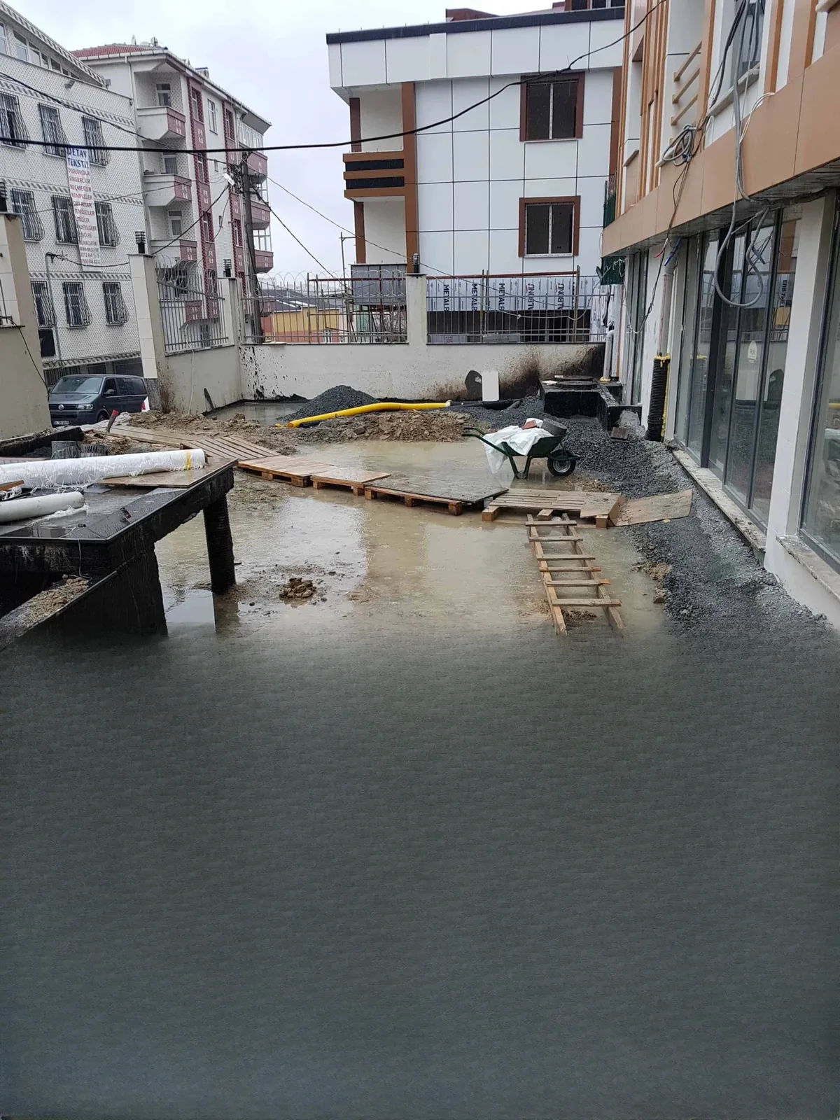 Küçükçekmece Nasel Tekstil Otopark Üstü Su Yalıtımı — fotoğraf 6