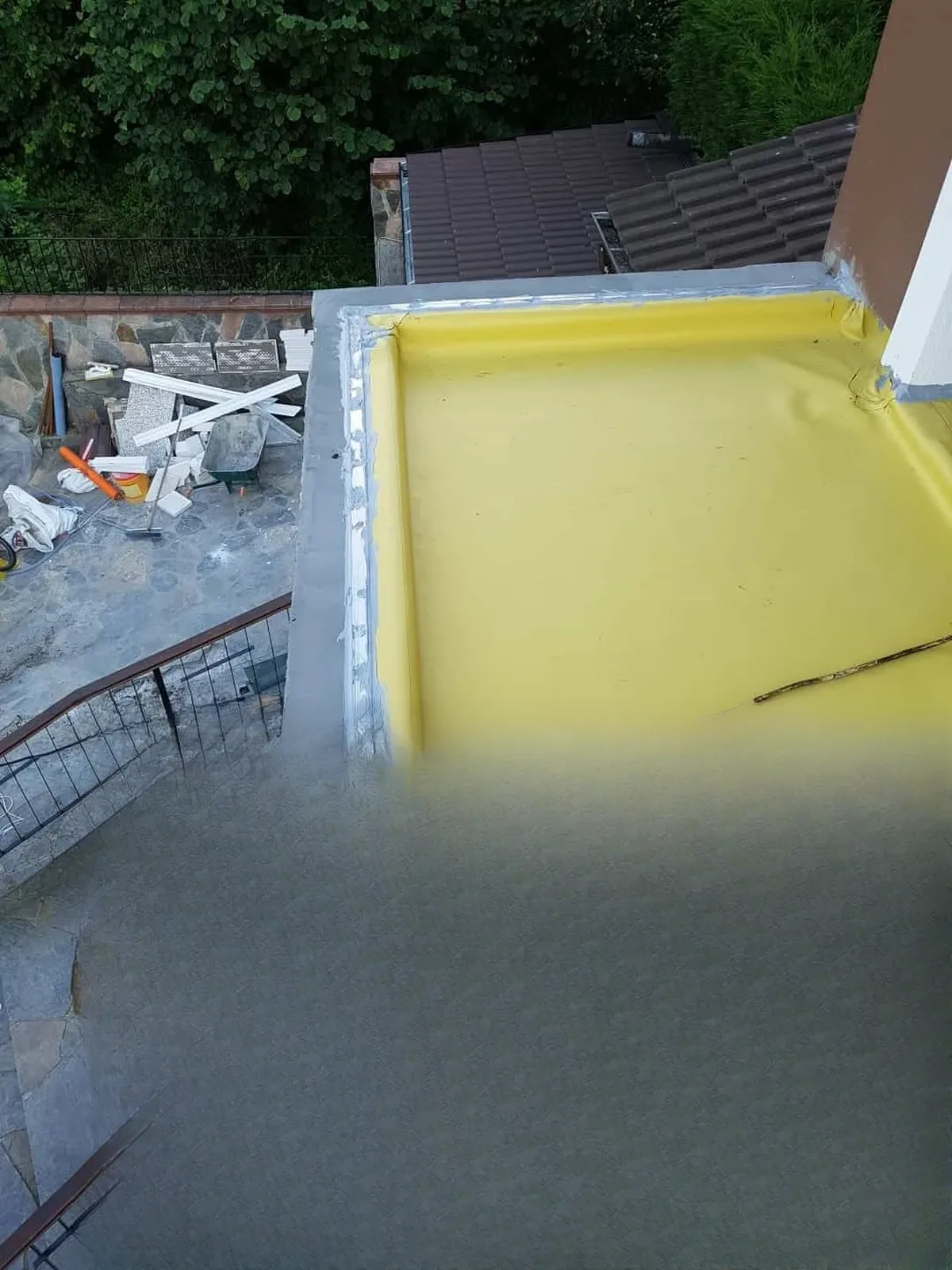 Maşukiye Balkon Pvc Membran ve Fayans Üzeri Şeffaf Su Yalıtımı — fotoğraf 3
