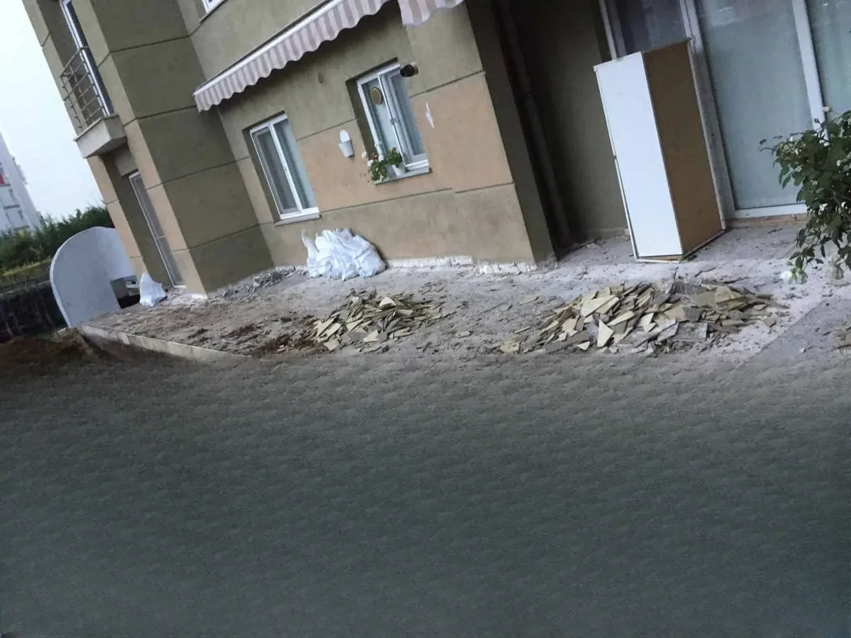 Pendik Dumankaya Sitesi Perde ve Fayans Üstü Su Yalıtımı — fotoğraf 3