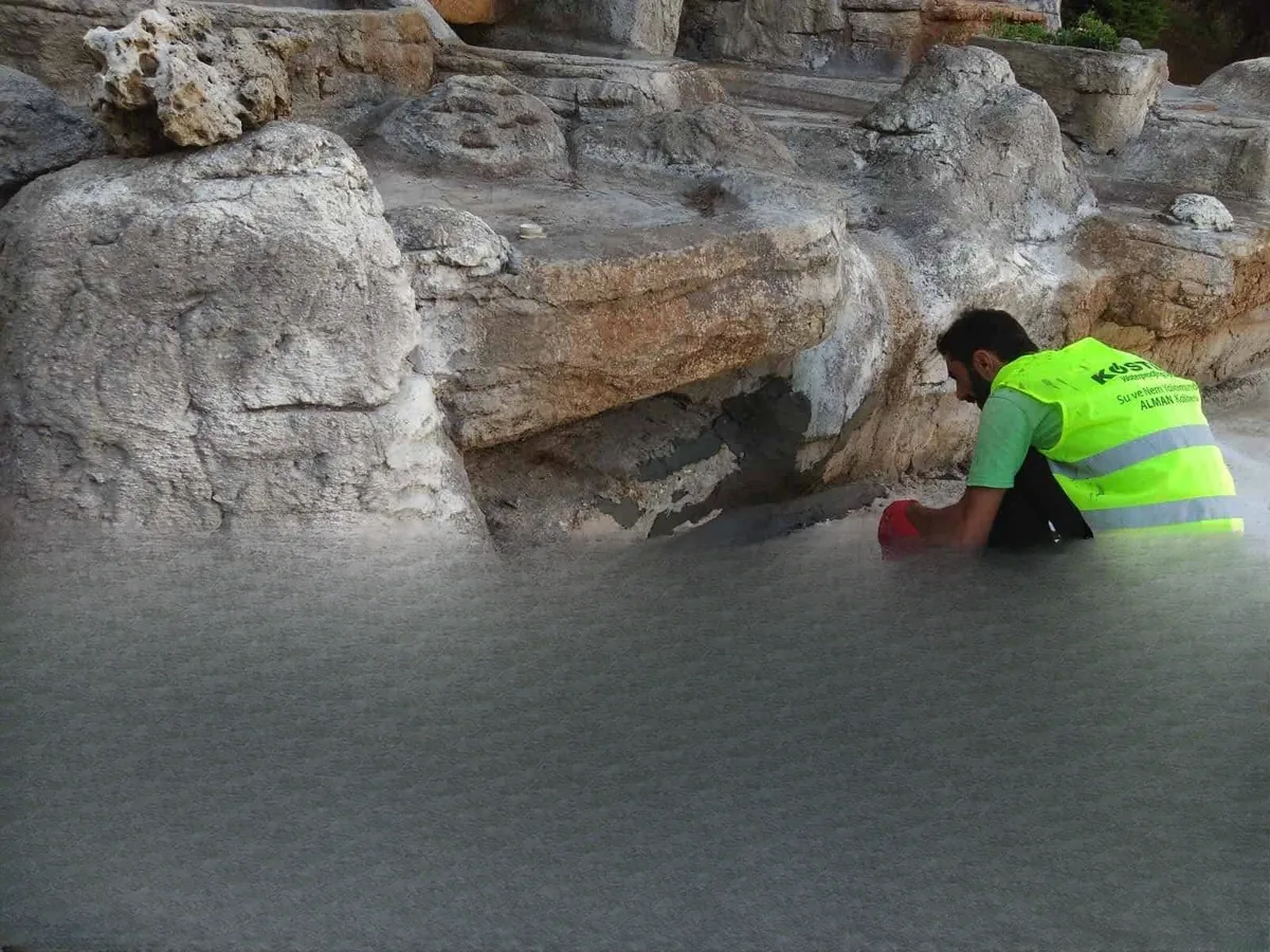 Aydınlı Gizli Bahçe Süs Havuzu Su Yalıtımı — fotoğraf 6