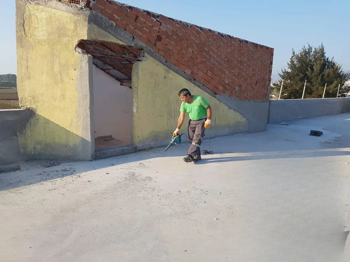 İzmir Es Group Teras Sürme Su Yalıtımı — fotoğraf 2