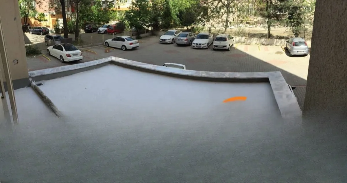 Erenköy Bina Giriş Üstü UV Dayanımlı Su Yalıtımı — fotoğraf 3